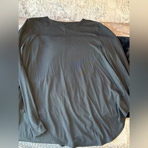 Lululemon long sleeve shirt